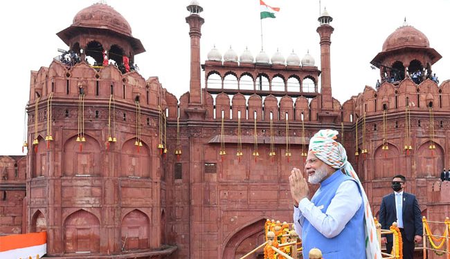 اب ملک رکنے والا نہیں،وزیراعظم کا لال قلعہ کی فصیل سے خطاب