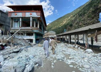 سیلاب ڈپلومیسی: مودی کاپاکستان کے حالات پر ٹوئٹ اور شہباز کا "شکریہ”