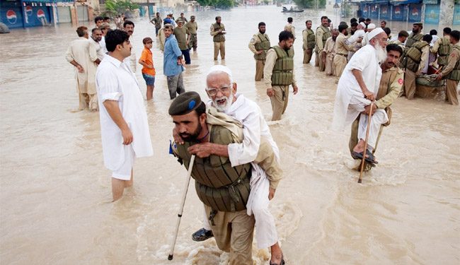 سیلاب کے سبب پاکستان کی حالت بد سے بدتر
