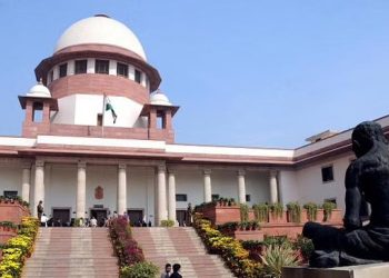 حجاب پر پابندی کیخلاف دائرعرضی پر سپریم کورٹ میں سماعت