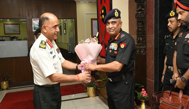 ہندوستانی آرمی چیف نے نیپالی ہم منصب سے ملاقات کی