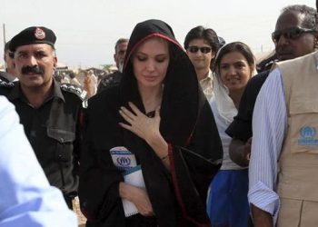 انجلینا جولی پاکستان کے دورہ پر