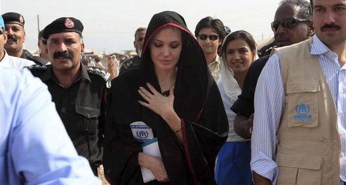 انجلینا جولی پاکستان کے دورہ پر