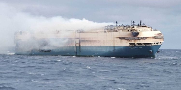 تارکین وطن کا بحری جہازڈوب گیا،100 سے زائد ہلاکتیں