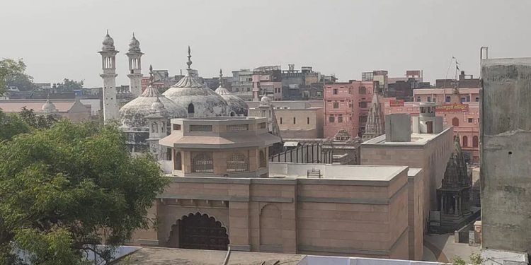 گیان واپی معاملہ میں مسلم فریق کی سماعت کو موخر کرنے کی استدعا خارج