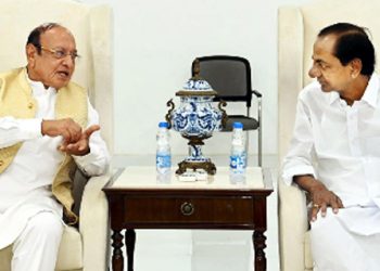 سابق وزیراعلیٰ گجرات شنکر سنگھ واگھیلا کی کے سی آر سے ملاقات