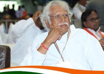 تھرور کی شکایت کا جواب دیں گے: مدھوسودن