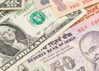 ڈالر کے مقابلے روپے کی قدر میں کمی”ریکارڈ” بن گئی