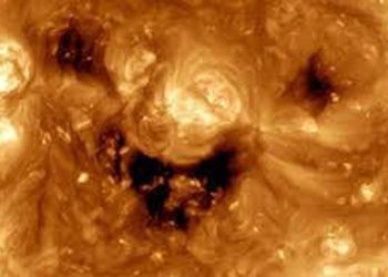 ناسا نے "مسکراتے سورج” کی تصویر جاری کی