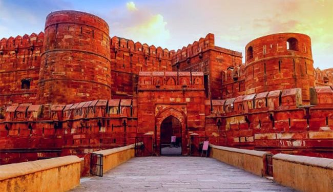 متھراکی بیگم صاحبہ مسجد بھی نشانہ پر