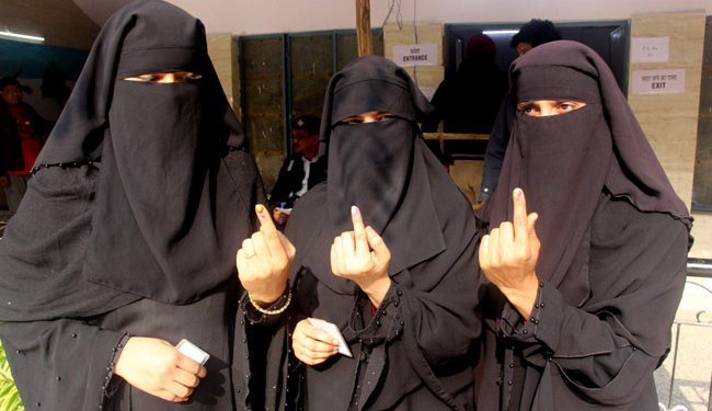 دہلی کارپوریشن انتخابات میں 2 بجے تک 30 فیصد پولنگ