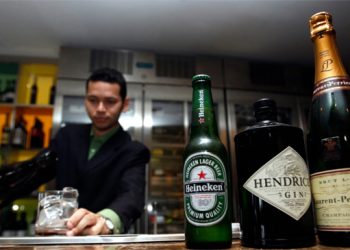 شرابیوں پر دبئی کی حکومت ہوئی مہربان