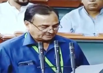 بی ایس پی ایم پی فضل الرحمان کے ٹھکانوں پر محکمہ انکم ٹیکس کا چھاپہ