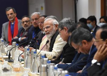 مودی نے ماہرین اقتصادیات کے ساتھ میٹنگ کی