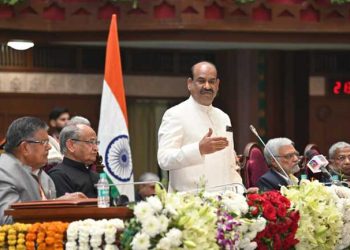 منصوبہ بند منظم دخل اندازی جمہوریت کے لیے اچھی نہیں:لوک سبھا اسپیکر