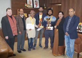 جامعہ ملیہ اسلامیہ کے آفیشیل کوئز کلب نے کیا نام روشن