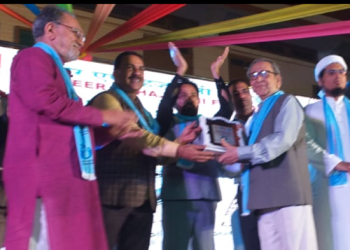 پروفیسر عبد الستاردلوی لائف ٹائم اچیومنٹ ایوارڈ سے سرفراز