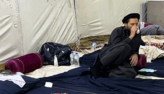 شاہد آفریدی کی تبلیغی اجتماع میں شرکت کی تصویر وائرل ہوگئ