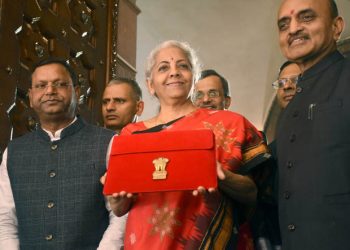 عام بجٹ کے ذریعہ متوسط ​​طبقے کو راحت دینے کی کوشش