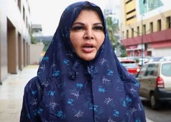 راکھی ساونت نے مسلمانوں کو پنچ وقتہ نماز کی تلقین کی!