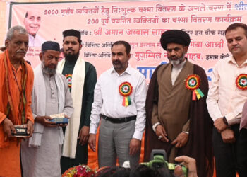 مفت آنکھوں کی جانچ کیمپ-209 مریضوں کو چشمے تقسیم کئے گئے