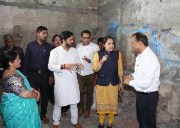 میئر ڈاکٹر شیلی اوبرائے نے وارڈ 55 اور 66 کا معائنہ کیا