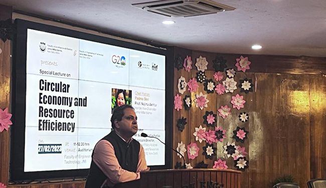 جامعہ ملیہ اسلامیہ میں "ہم نصابی معیشت اور رسورس ایفی شی انسی”کے موضوع پر توسیعی خطبہ