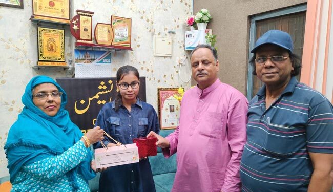 آمنہ نصیر کیلئےسہ ماہی ’ادبی نشمین‘ کے دفتر میں تہنیتی تقریب