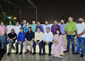 کلیم الحفیظ کی رہائش گاہ پر شعری نشست کا انعقاد