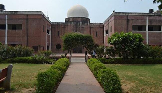 جامعہ ملیہ اسلامیہ نے دسویں کے نتائج کا اعلان کیا،لڑکیوں نے بازی ماری