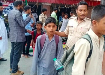 37 مسلم بچوں کو ٹرین سے پکڑ کربچپن بچاؤ ٹیم نے پولیس کے حوالہ کیا