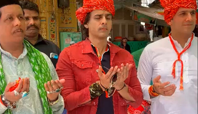 اداکار کبیر کی درگاہِ اجمیریؒ میں حاضری