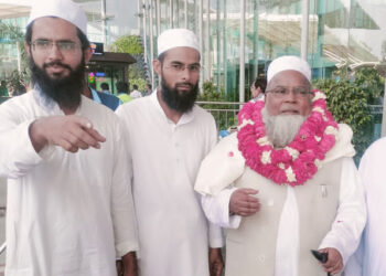 مسلم پرسنل لاء بورڈ کے صدر کا لکھنو میں استقبال