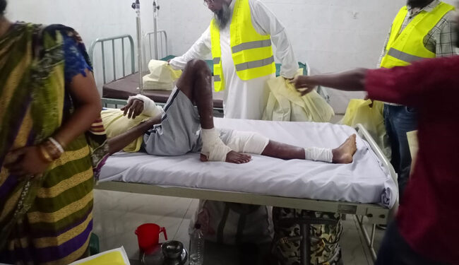 اڈیشہ ٹرین حادثہ کے متاثرین کے بیچ امارت شرعیہ کی جانب سے ریلیف کٹ تقسیم