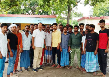 گرام پردھان کی سرپرستی میں عوام نے کیا مسولی پاور ہاؤس کا گھیراٶ