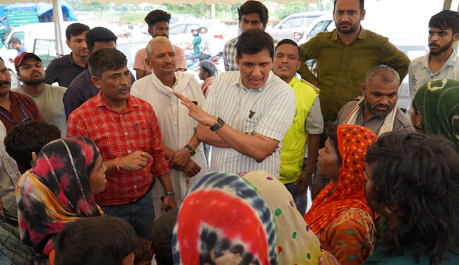 سوربھ بھردواج کا زیر آب علاقوں کا دورہ