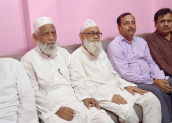 بزم اُردو نے علامہ فضل حق خیرآبادی کو پیش کیا خراج عقیدت