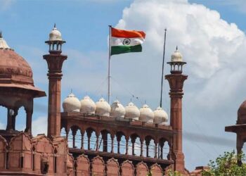 یوم آزادی کی تقریبات کے لیے لال قلعہ کا اسٹیج تیار