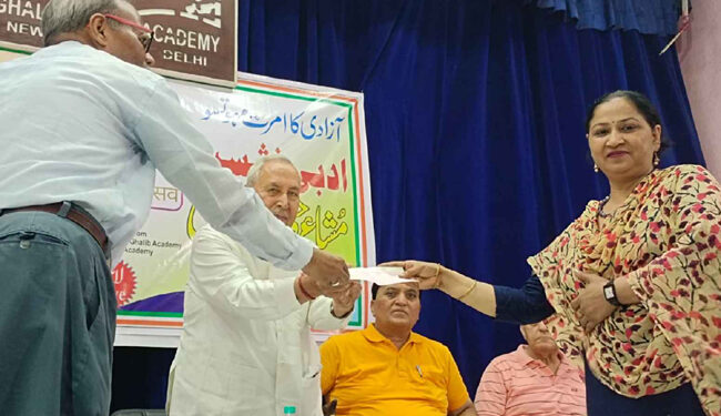 غالب اکیڈمی میں ماہانہ ادبی نشست کا انعقاد