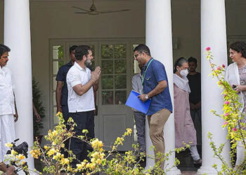 راہل گاندھی کو ان کا سرکاری بنگلہ واپس مل گیا