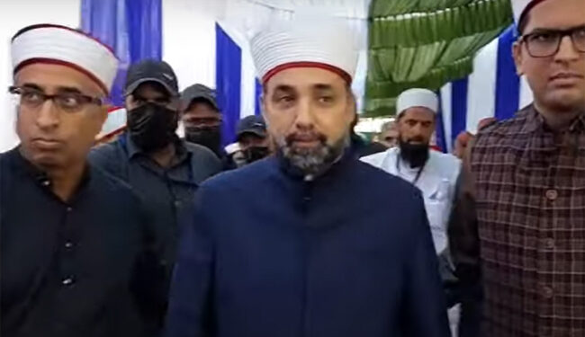 سید ہاشم گیلانی کی  آستانہ عالیہ  دستگیر صاحب خانیار میں حاضری