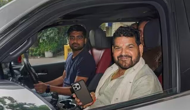 برج بھوشن کی بیہودہ گوئی:کہا:سانپ، بچھو، نیولا،کبوتر کے ایک ہونے سے ملک کا بھلا نہیں ہوگا