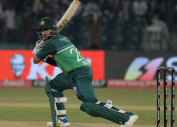 ایشیاکپ کے سپر فور میں پاکستان نے بنگلہ دیش کو سات وکٹوں سے شکست دی