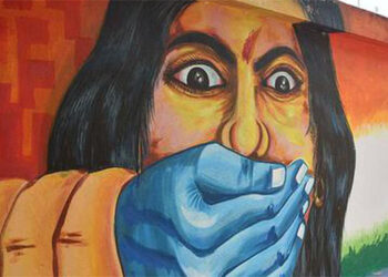 راجستھان : شوہر نے بیوی کو برہنہ پریڈ کرایا، آٹھ افراد گرفتار