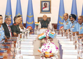 فضائیہ کے کمانڈروں کی دو روزہ کانفرنس کا افتتاح