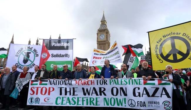 غزہ پر اسرائیلی حملے کیخلاف لندن میں ہزاروں افراد کی ریلی