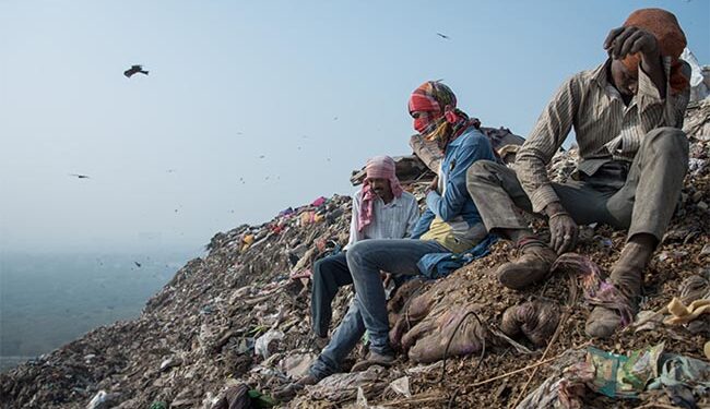 کیجریوال نے اوکھلا لینڈ فل سائٹ کا دورہ کیا