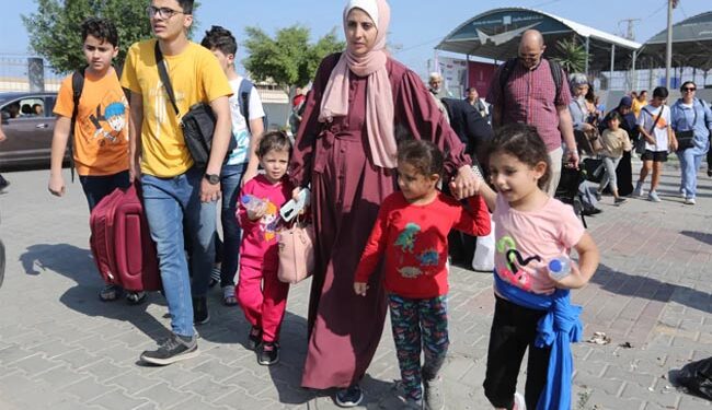 غزہ کے 76 زخمی اور 335 غیر ملکی مصرپہنچ گئے