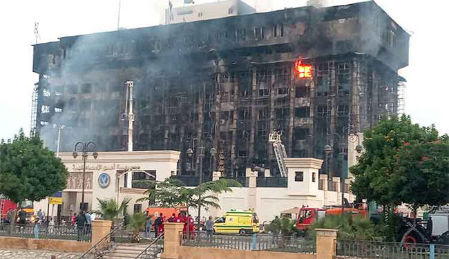 حیدرآباد :کیمیکل گودام کی چوتھی منزل میں لگی آگ،9افرادکی جل کرموت