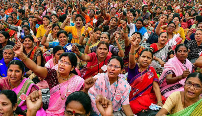 آنگن واڑی کے کارکنوں کو معذور بچوں کے تئیں حساس بنانے کی تیاری